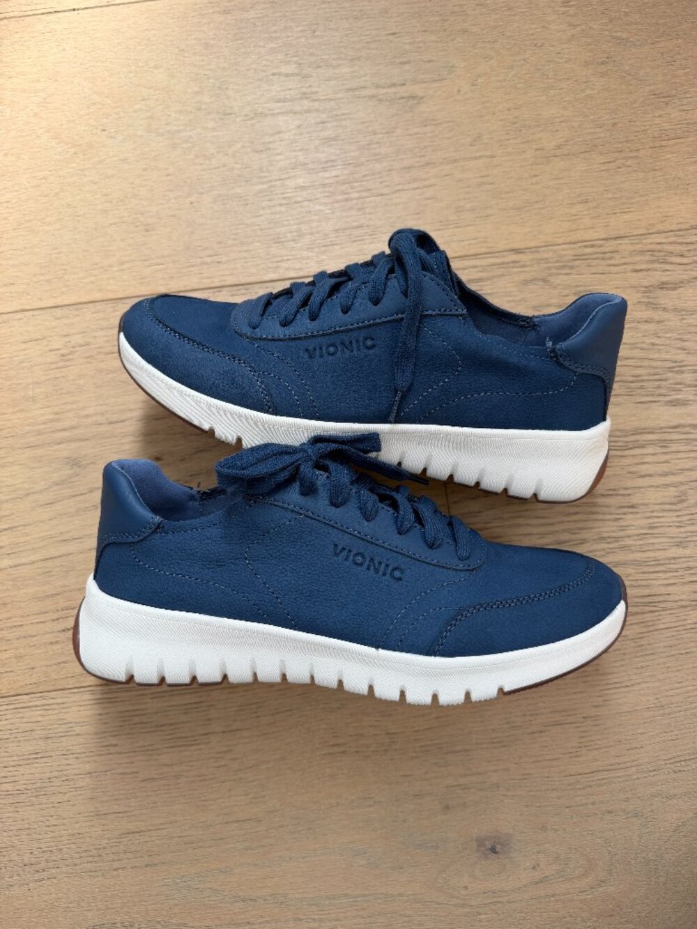 Vionic Uptown Sneaker